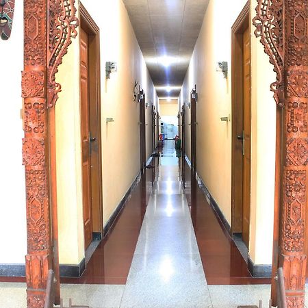 Graha Sekar Arum Syariah Surabaya Buitenkant foto